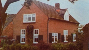 BOE 11 Boschhof voor en noordoostzij  1975
